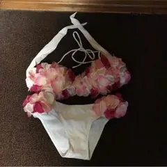 チュアンピサマイ 水着