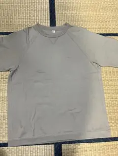 ユニクロ ラグランスリーブTシャツ