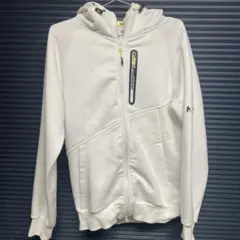 ホワイト ジップアップパーカー＆ジョガーパンツ セット