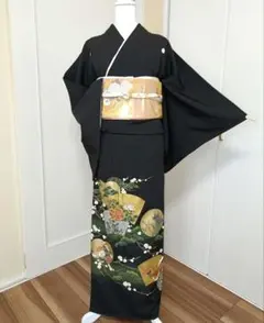 新品未使用しつけ糸付き　洗える訪問着 猫と手毬文様 絵羽柄 黒地 単衣 付け下げ 新品未使用しつけ糸なし 洗える訪問着 猫と手毬文様 絵羽柄 黒地 単衣