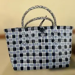サリーPPバンド かごバッグ Lサイズ 白×碧×黒 サリー様専用PPバンド かごバッグ Lサイズ 白×碧×黒 - メルカリ