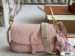 Louis Vuitton ピンク ショルダーバッグ