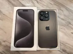 Apple iPhone 15 Pro ブラックチタニウム / 256GB