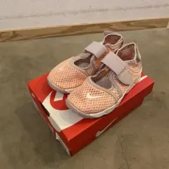 NIKE(ナイキ)リフト キッズサンダル ピンク