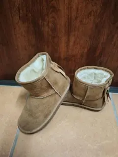 ブラウン スエード リボン付きブーツ