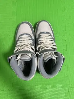 Nike グレー ホワイト ハイカットスニーカー