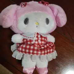 マイメロディ ぬいぐるみ 赤いチェックのドレス