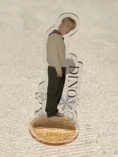 SEVENTEEN DINO アクリルスタンド