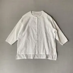 MidiUmi ホワイト 半袖 ブラウス 刺繍 スタンドカラー - メルカリ