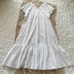 YUW/ユウ　カットワーク刺繍ロングワンピース　ホワイト　バックリボン