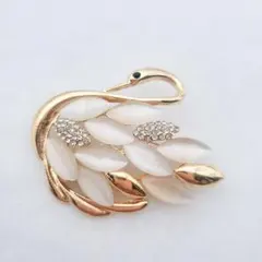 ブローチ ストーン コサージュ 白鳥A ゴールド 卒業式 入園式 結婚式