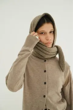 CLANE YAK KNIT TRIANGULAR STOLE