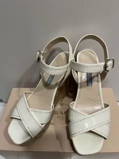 PRADA ホワイト ウェッジソール　サンダル　白　ハイヒール　プラダ