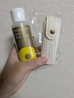 鈴木ハーブ研究所 パイナップル豆乳ローション プレミアム 100mlのサムネイル