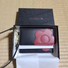 新品　マリークヮント　デイジー　ハート　パスケース　定期入れ