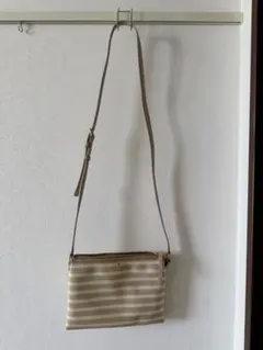 kate spade ストライプ サコッシュ