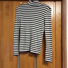 新品‼️UNIQLOメリノタートル　ボーダーＭ