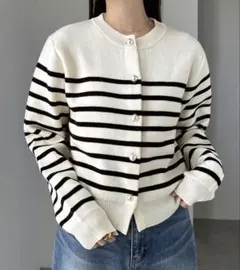 andme パールボタン長袖ニットカーディガン（ホワイト×ブラック）