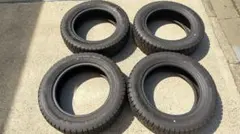 ほぼ新品？！175/65R15 超バリ山冬タイヤのサムネイル