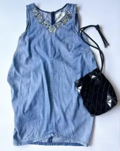 シニカル ビジュー ノースリーブ デニムワンピース ひざ丈 コクーン ブルー