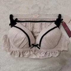 新品 ☆ チュチュアンナ B75 ドキッとbra フラッフィー ブラ＆ショーツ