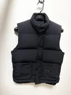 CANADA GOOSE カナダグース ダウンベスト メンズSサイズ M