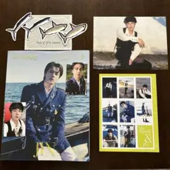 Me. Myself & JIN Sea of JIN Island 写真集