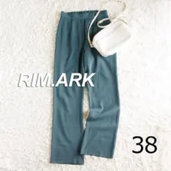RIM.ARK　リムアーク　美脚効果フレアシルエットパンツ　ブルー　38のサムネイル