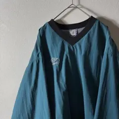 ナイロンジャケット umbro