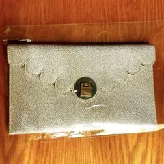 新品 ESTEE LAUDER ポーチのサムネイル