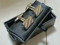 Item thumbnail for item 32433604-6ee3-421e-b705-00599fa50066