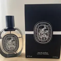 Diptyque Fleur de Peau 50ml オードトワレ Amazon.com : DIPTYQUE Fleur de Peau Eau de Parfum, Deluxe