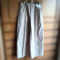 新品タグ付き　UNIQLO ワイドチノパンツМサイズベージュ