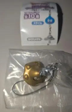 ドラゴンクエスト　つなげてモンスターマスコット　　はぐれメタルゴールド　ガチャ