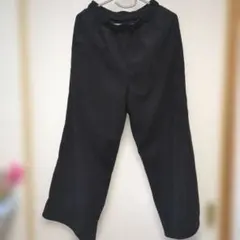 ブラック ワイドパンツ