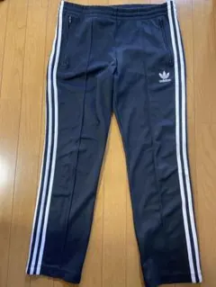 Item thumbnail for item 879617bf-6b40-42d3-9101-c4e4fcb434dd