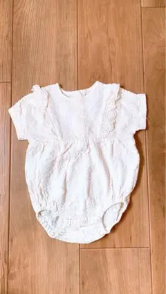 tête à tête オフホワイトロンパース 70