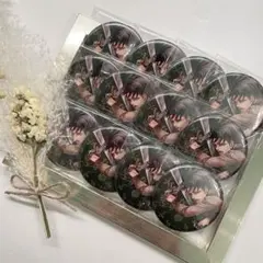 進撃の巨人　リヴァイ　痛バッグ　缶バッジ anique オンライン展示会