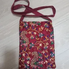 MALAIKA　バーガンディ刺繍ビーズショルダーバッグのサムネイル