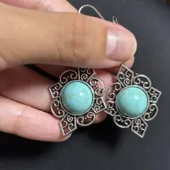 コモンズ館☆ナイジュリア☆関西万博限定☆ターコイズピアス☆万博2025☆