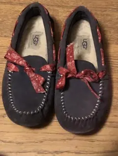 アグ　モカシン　19.5センチ