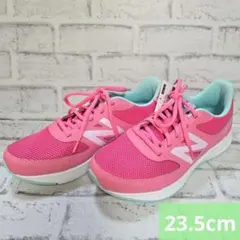 ニューバランス スニーカー