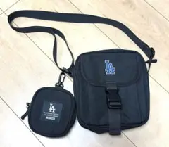 MLB LA ミニショルダーバッグとミニポーチセット