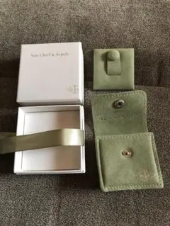 ヴァンクリーフ＆アーペル　リングケース　携帯ケース　ポーチ