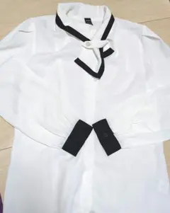 SHEIN ホワイト長袖シャツ