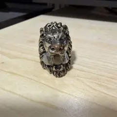 GUCCI ライオンデザインリング
