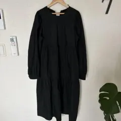GU 黒 長袖 ティアードワンピース