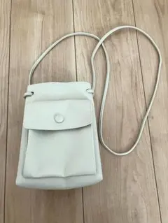 LOWRYS FARM 2ポケミニショルダーBAG アイボリー　ショルダーバッグ