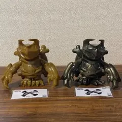 TOUMA One up SKUTTLEX 2体 REALHEAD 限定　ソフビのサムネイル