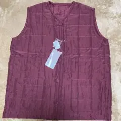 新品ワコール　ビー・アット・イーズワインレッド 絹100% キルティングベスト